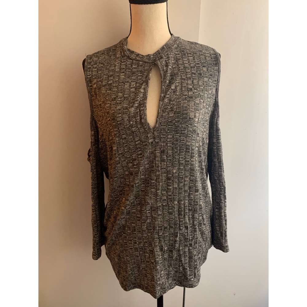 Forever 21 Long Sleeve Open Shoulder